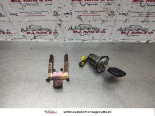 Used Rear lock cylinder Toyota Starlet (EP9) 1.3,XLi,GLi 16V Price on request offered by Autodemontage M.J. Rutte B.V.