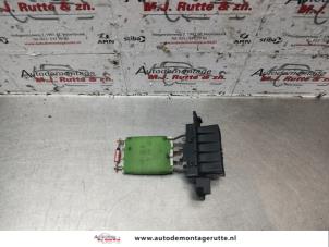 Used Heater resistor Fiat Punto Evo (199) 1.2 Euro 5 Price on request offered by Autodemontage M.J. Rutte B.V.