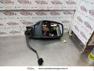 Used Wing mirror, right Volvo 850 2.5i GLT 20V Price on request offered by Autodemontage M.J. Rutte B.V.