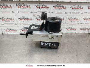 Used ABS pump BMW 3 serie (E46/4) 318i 16V Price on request offered by Autodemontage M.J. Rutte B.V.