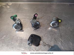 Used Set of locks Nissan Micra (K11) 1.0 16V Price on request offered by Autodemontage M.J. Rutte B.V.