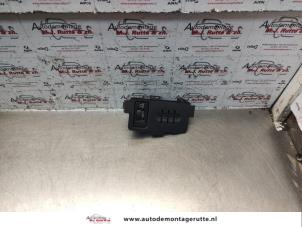 Used Height control switch Peugeot 3008 I (0U/HU) 1.6 HDiF 16V Price € 10,00 Margin scheme offered by Autodemontage M.J. Rutte B.V.