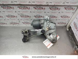 Gebrauchte Scheibenwischermotor + Mechanik Peugeot 3008 I (0U/HU) 1.6 HDiF 16V Preis € 35,00 Margenregelung angeboten von Autodemontage M.J. Rutte B.V.