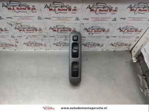 Used Multi-functional window switch Suzuki Alto (RF410) 1.1 16V Price on request offered by Autodemontage M.J. Rutte B.V.