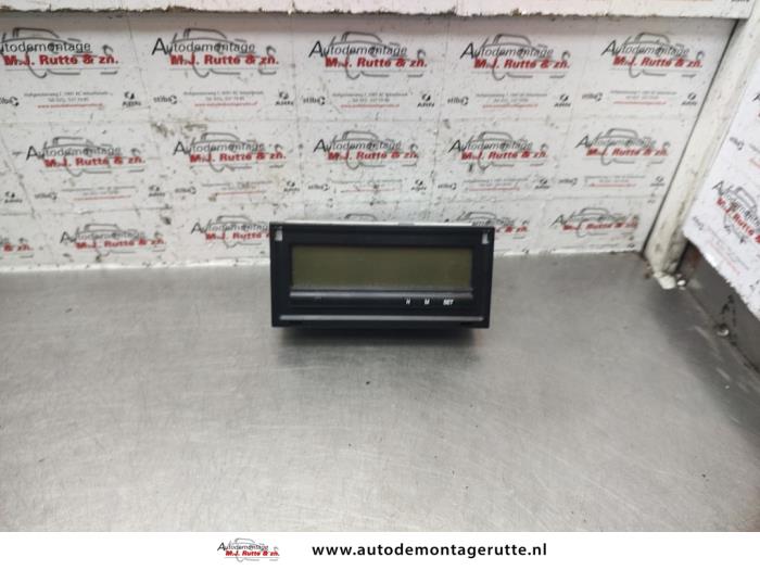 Używane Zegar Mitsubishi Space Star (DG) 1.3 16V Cena na żądanie oferowane przez Autodemontage M.J. Rutte B.V.