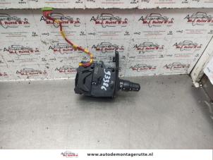 Used Indicator switch Renault Clio III (BR/CR) 1.6 16V Price on request offered by Autodemontage M.J. Rutte B.V.