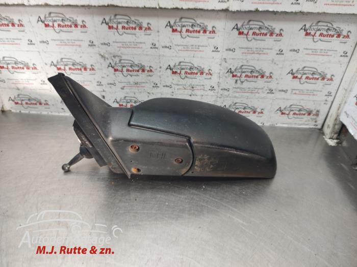 Schefenacker Mirror Wing mirror, left Hyundai Accent 1.3 12V - 012188 SCHEFENACKER