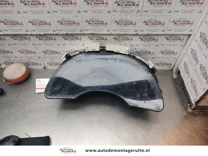 Używane Licznik kilometrów KM Chrysler Pacifica 3.5 V6 24V Cena na żądanie oferowane przez Autodemontage M.J. Rutte B.V.