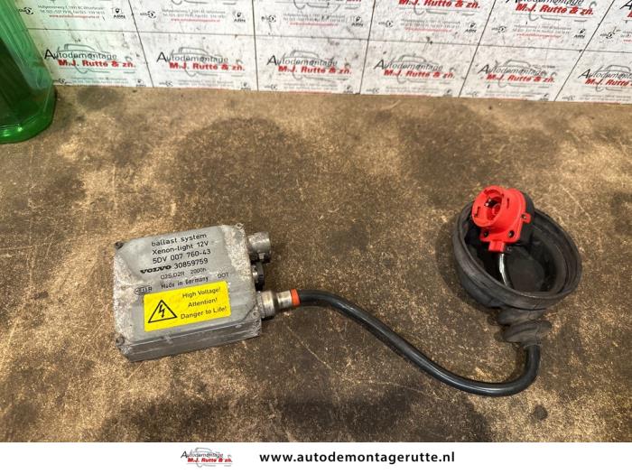 Używane Modul ksenonowy Volvo S40 (VS) 1.8 16V Cena na żądanie oferowane przez Autodemontage M.J. Rutte B.V.