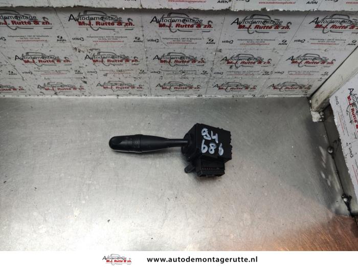 Wiper switch from a Suzuki SX4 (EY/GY) 1.6 16V VVT Comfort,Exclusive Autom. 2006