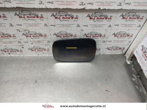 Used Mirror glass, right Renault Clio III (BR/CR) 1.2 16V 75 Price on request offered by Autodemontage M.J. Rutte B.V.