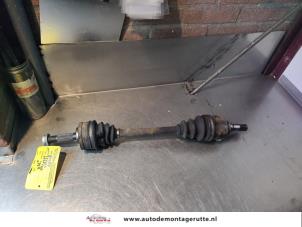 Used Front drive shaft, left Toyota Starlet (EP9) 1.3,XLi,GLi 16V Price on request offered by Autodemontage M.J. Rutte B.V.
