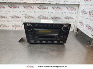 Usagé Radio Lexus IS (E2) 200 2.0 24V Prix sur demande proposé par Autodemontage M.J. Rutte B.V.