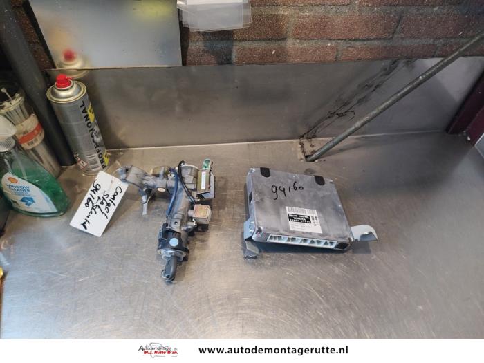 Used Ignition lock + computer Lexus IS (E2) 200 2.0 24V Price on request offered by Autodemontage M.J. Rutte B.V.