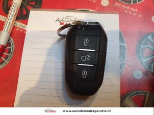 Used Key Peugeot 208 II (UB/UH/UP) e-208 Price on request offered by Autodemontage M.J. Rutte B.V.