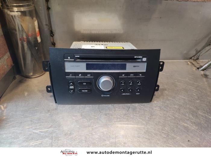 Radio de un Suzuki SX4 (EY/GY) 1.6 16V VVT Comfort,Exclusive Autom. 2009