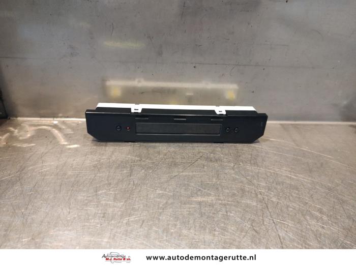 Begagnade Klocka Suzuki SX4 (EY/GY) 1.6 16V VVT Comfort,Exclusive Autom. Pris på förfrågan erbjuds av Autodemontage M.J. Rutte B.V.