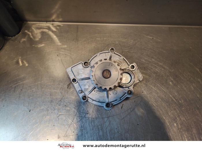 Begagnade Vattenpump Volvo V70 (SW) 2.4 T 20V Pris på förfrågan erbjuds av Autodemontage M.J. Rutte B.V.