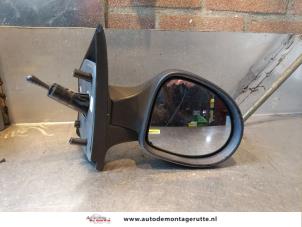 Used Wing mirror, right Renault Twingo II (CN) 1.2 16V Price on request offered by Autodemontage M.J. Rutte B.V.