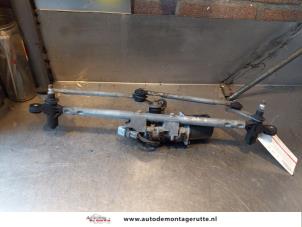 Used Wiper motor + mechanism Chevrolet Aveo (250) 1.2 16V Price on request offered by Autodemontage M.J. Rutte B.V.