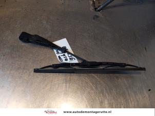 Used Rear wiper arm Chevrolet Aveo (250) 1.2 16V Price on request offered by Autodemontage M.J. Rutte B.V.
