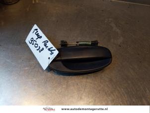 Used Door handle 2-door, right Chevrolet Aveo (250) 1.2 16V Price on request offered by Autodemontage M.J. Rutte B.V.