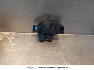 Used Tailgate lock mechanism Peugeot 308 (4A/C) 1.6 VTI 16V Price on request offered by Autodemontage M.J. Rutte B.V.