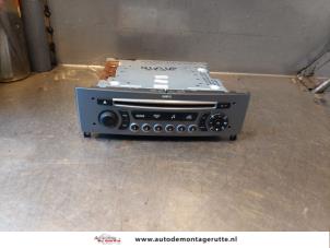 Used Radio Peugeot 308 (4A/C) 1.6 VTI 16V Price on request offered by Autodemontage M.J. Rutte B.V.