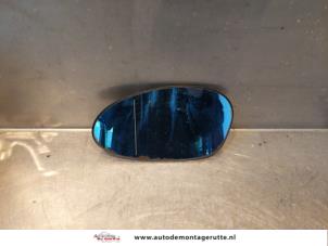 Used Mirror glass, left BMW 3 serie (E92) 325i 24V Price on request offered by Autodemontage M.J. Rutte B.V.