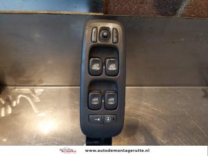 Usados Interruptor combinado de ventanillas Volvo V70 (SW) 2.4 T 20V AWD Precio de solicitud ofrecido por Autodemontage M.J. Rutte B.V.