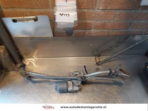 Usagé Moteur + mécanisme d'essuie glace Audi A4 Cabriolet (B6) 2.4 V6 30V Prix sur demande proposé par Autodemontage M.J. Rutte B.V.