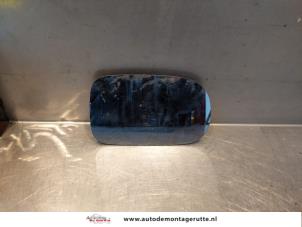 Used Mirror glass, right Suzuki Swift (SF310/413) 1.3 Price on request offered by Autodemontage M.J. Rutte B.V.