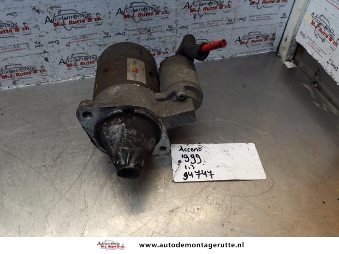Gebrauchte Anlasser Hyundai Accent II/Excel II/Pony 1.3i 12V Preis auf Anfrage angeboten von Autodemontage M.J. Rutte B.V.