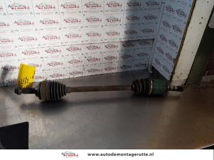 Used Front drive shaft, left Subaru Impreza II Plus (GG) 1.5 R 16V Price on request offered by Autodemontage M.J. Rutte B.V.