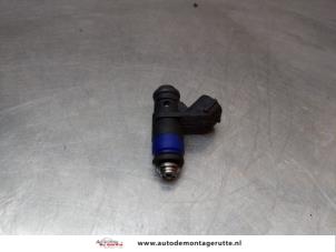 Used Injector (petrol injection) Volkswagen Polo IV (9N1/2/3) 1.4 16V 75 Price on request offered by Autodemontage M.J. Rutte B.V.