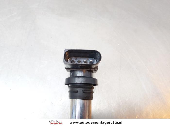 Pen ignition coil from a Volkswagen Polo IV (9N1/2/3) 1.4 16V 75 2005