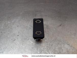 Used Electric window switch Peugeot 106 II 1.4 XN,XR,XT Price on request offered by Autodemontage M.J. Rutte B.V.