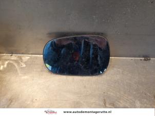 Used Mirror glass, right Renault Scénic I (JA) 2.0 16V IDE Price on request offered by Autodemontage M.J. Rutte B.V.