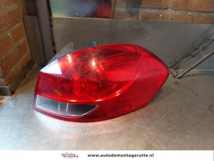 Used Taillight, right Renault Clio III Estate/Grandtour (KR) 1.2 16V 75 Price on request offered by Autodemontage M.J. Rutte B.V.