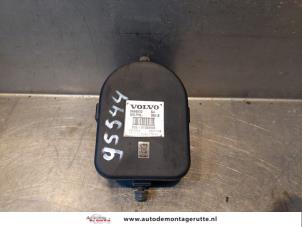 Used Alarm module Volvo V50 (MW) 2.4 20V Price on request offered by Autodemontage M.J. Rutte B.V.