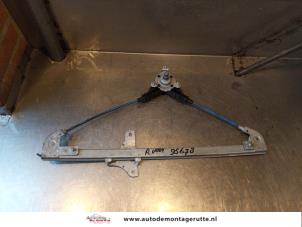 Used Window mechanism 4-door, front right Suzuki Wagon-R+ (RB) 1.0 Price on request offered by Autodemontage M.J. Rutte B.V.