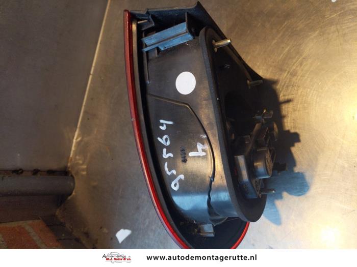 Taillight, left from a Seat Toledo (1M2) 1.6 2000