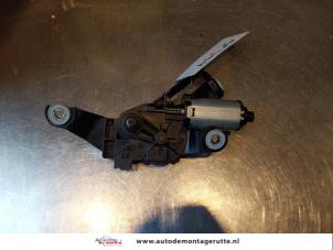 Used Rear wiper motor BMW 1 serie (E87/87N) 116i 1.6 16V Price on request offered by Autodemontage M.J. Rutte B.V.
