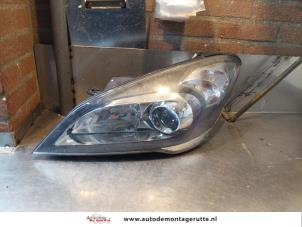 Used Headlight, left Kia Cee'd (EDB5) 1.4 CVVT 16V Price € 100,00 Margin scheme offered by Autodemontage M.J. Rutte B.V.