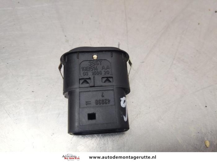 Convertible roof controller from a Ford StreetKa 1.6i 2003