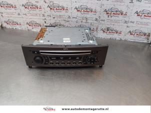 Używane Radio Peugeot 308 (4A/C) 1.6 VTI 16V Cena na żądanie oferowane przez Autodemontage M.J. Rutte B.V.