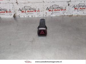 Gebrauchte Panikbeleuchtung Schalter Volvo XC90 I 2.5 T 20V Preis € 20,00 Margenregelung angeboten von Autodemontage M.J. Rutte B.V.