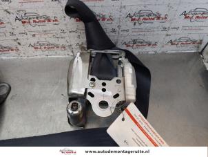 Used Seatbelt tensioner, left Toyota Aygo (B10) 1.0 12V VVT-i Price on request offered by Autodemontage M.J. Rutte B.V.