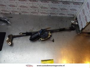 Used Wiper motor + mechanism Mazda MX-5 (NB18/35/8C) 1.8i 16V Price on request offered by Autodemontage M.J. Rutte B.V.