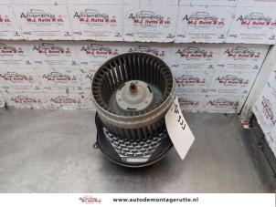 Usagé Moteur de ventilation chauffage Volvo XC90 I 2.5 T 20V Prix € 50,00 Règlement à la marge proposé par Autodemontage M.J. Rutte B.V.
